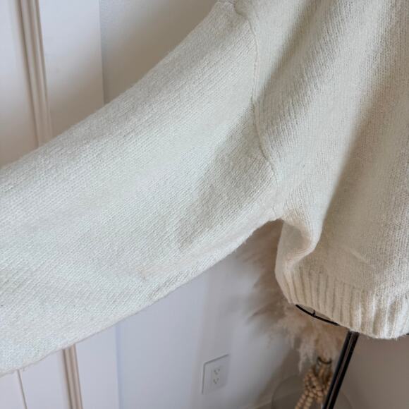 Anthropologie Pilcro Creamy Soft Dolman Sleeve Cropped Crewneck Pullover Sweater - Picture 10 of 13